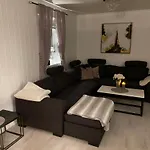 Naer Flyplassen טרומסה