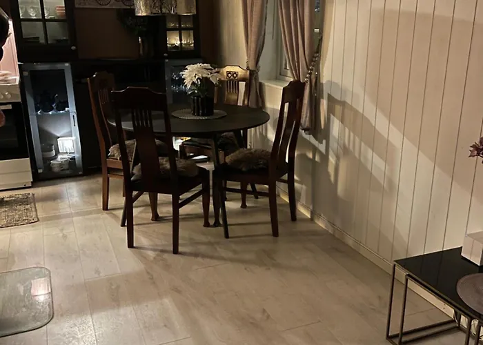 Naer Flyplassen 아파트